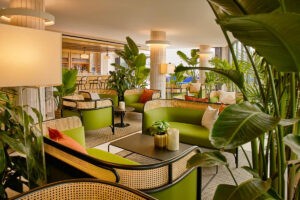 Tatau Pool Lounge & Bar (2)