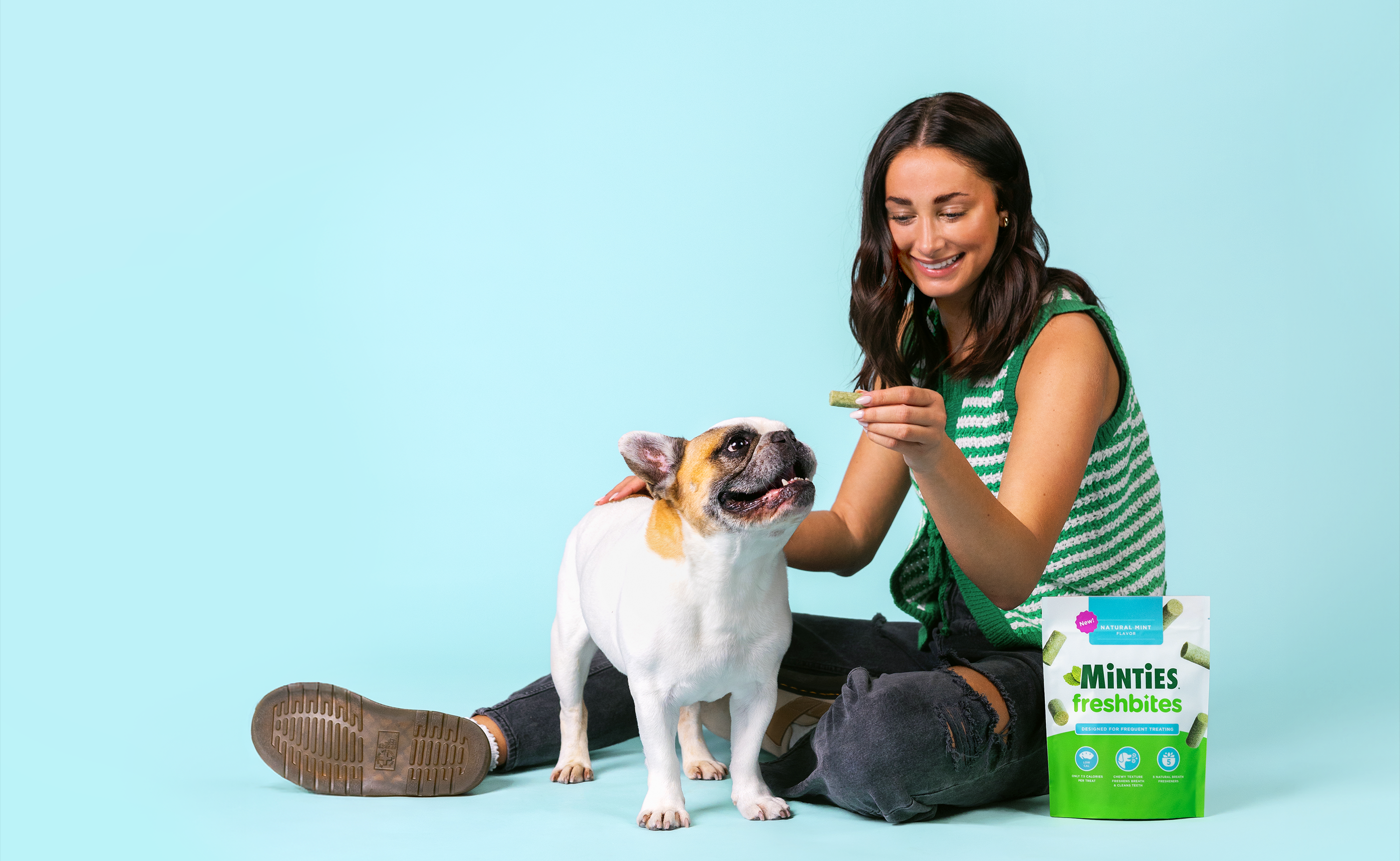 Minties FreshBites Holiday Refresh